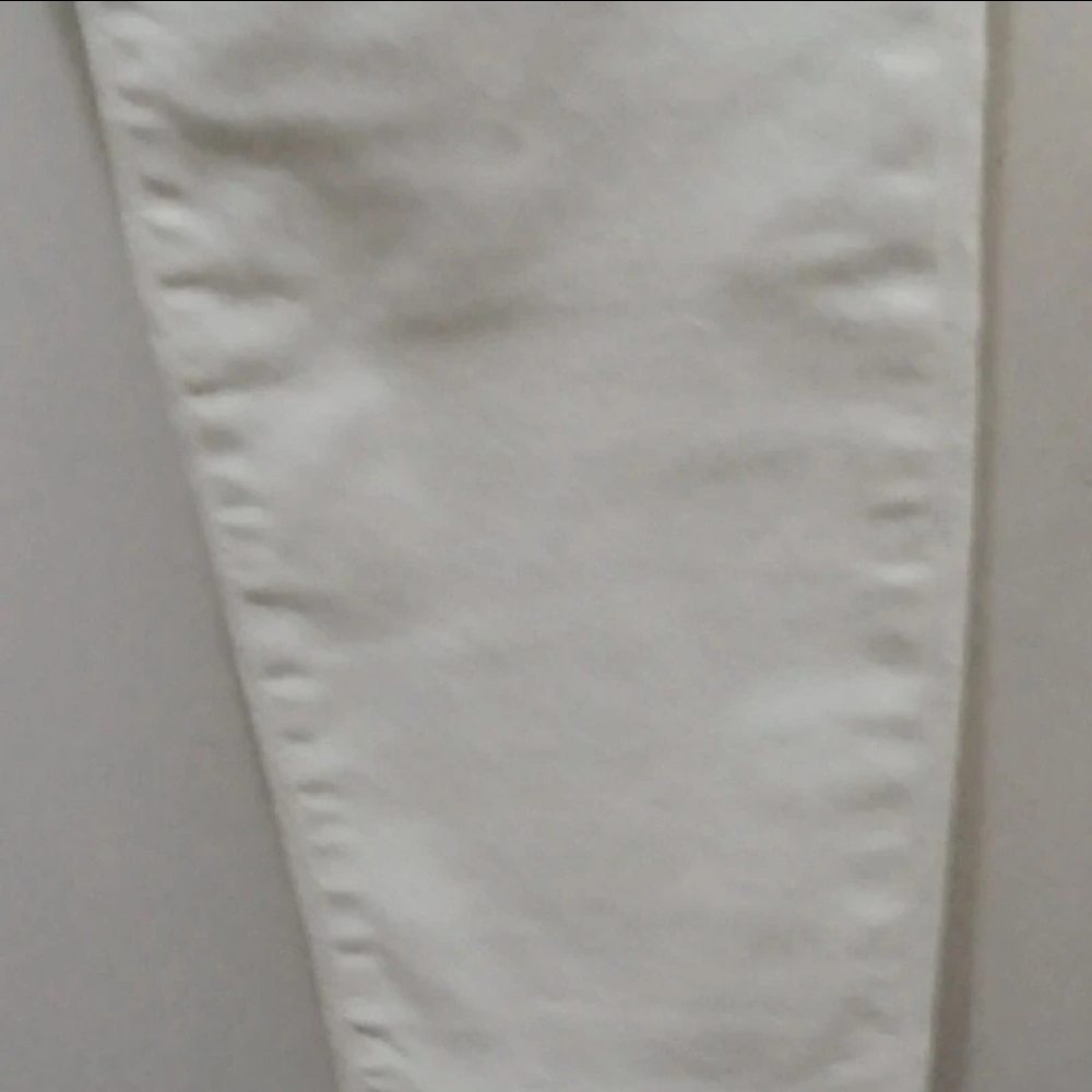Nine West Women's White Slim Fit Cropped Jeans - Picture 7 of 8